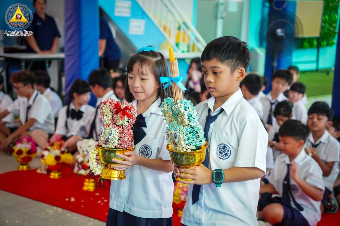 Primary students taking part in Wai Kru event.