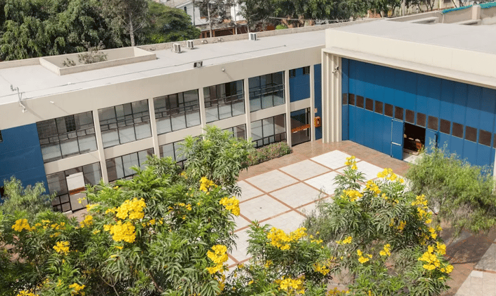 Colegio Alpamayo — international school in Lima, Peru