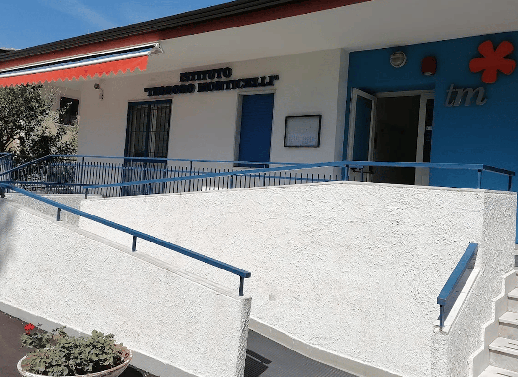 Teodoro Monticelli International School — international school in Naples, Italy