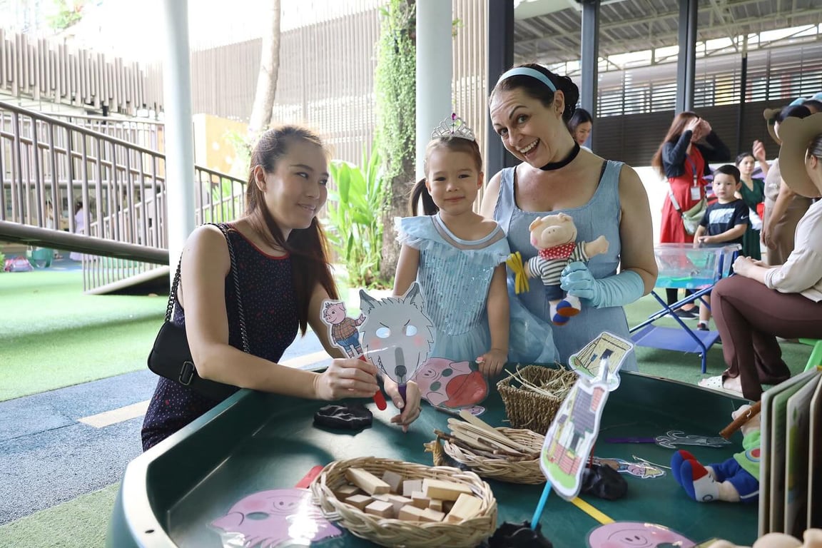 A mother and daughter dressed up during stay & play.