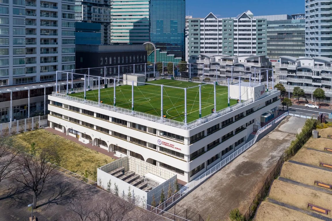 Aerial view of Horizon Japan International School campus and rooftop facilities.