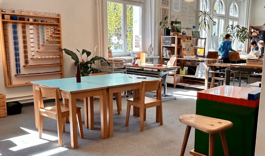 D'Insle-Sprungbrett Montessori Schools — international school in Zug, Switzerland