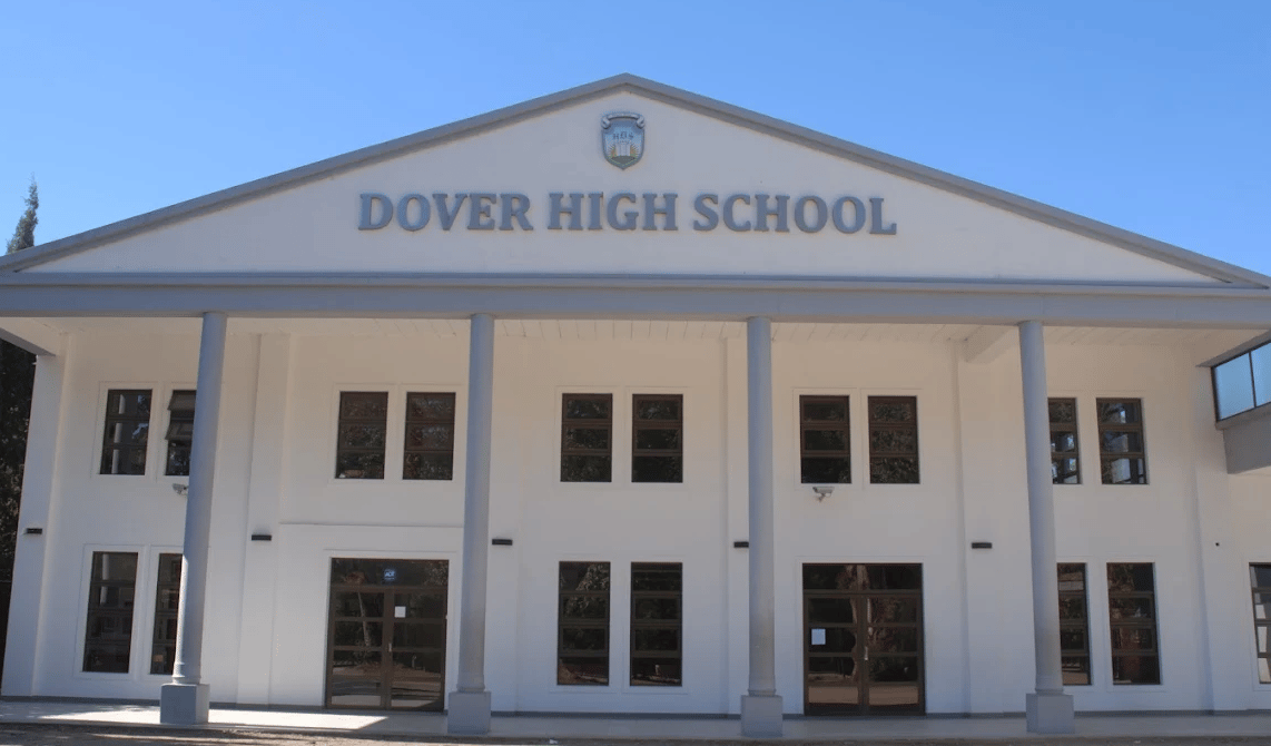 Dover High School — international school in Buenos Aires, Argentina