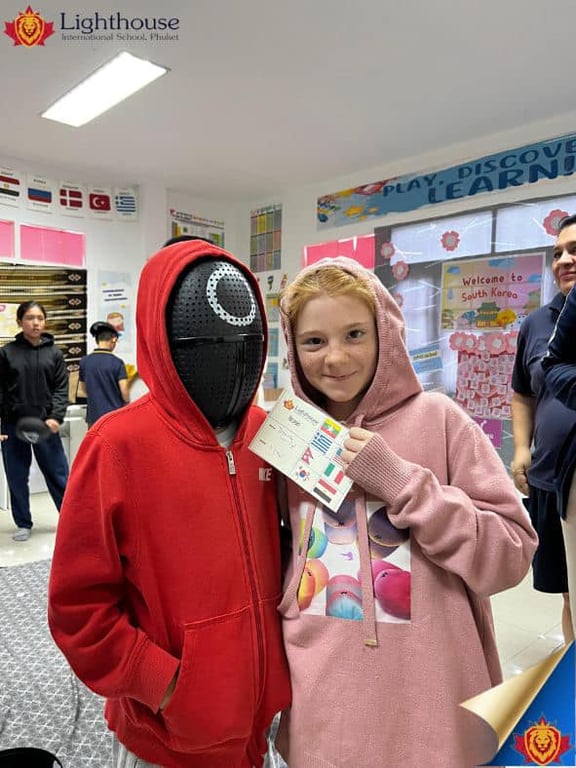 Participants at the Korean language and culture activity.