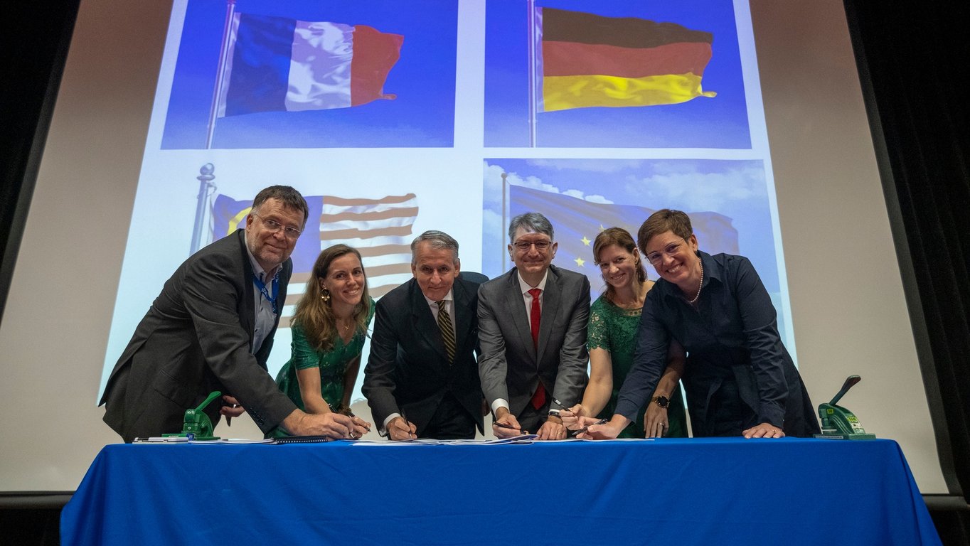 The Eurocampus was launched on Franco-German Friendship Day, bringing together DSKL and LFKL campuses.