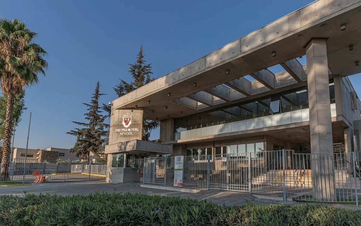 School Tour – Las Perdices Campus – Grades 5 to 12