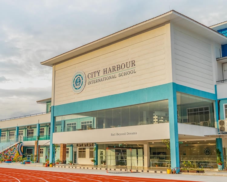 City Harbour International School main building and entrance area.