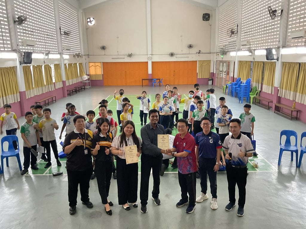 Parents and teachers supporting pupils during Zenith’s CSR program.