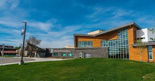 Strathcona-Tweedsmuir School — international school in Calgary, Canada