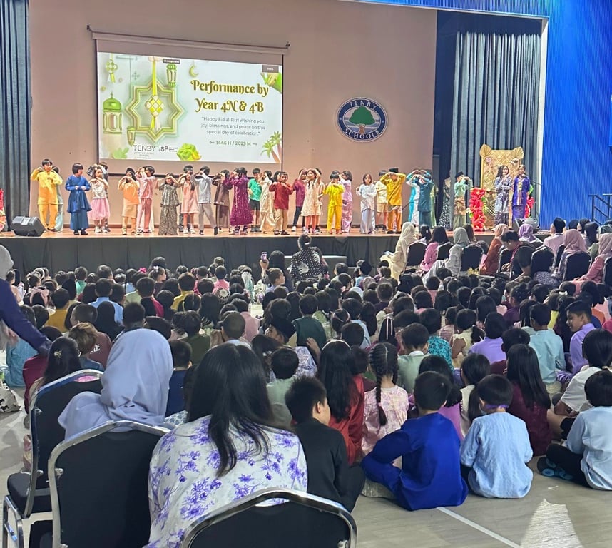 The school community came together in vibrant traditional attire to celebrate Hari Raya Aidilfitri.