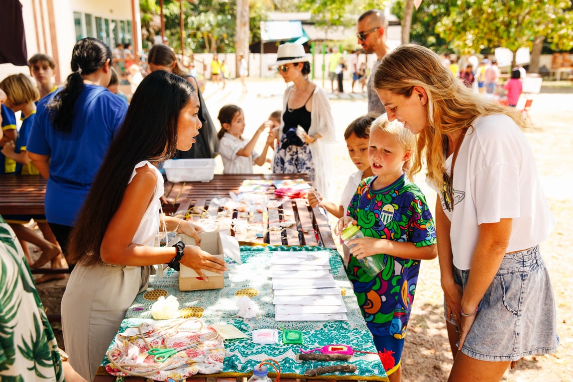 The SRPIS community at the school fair.