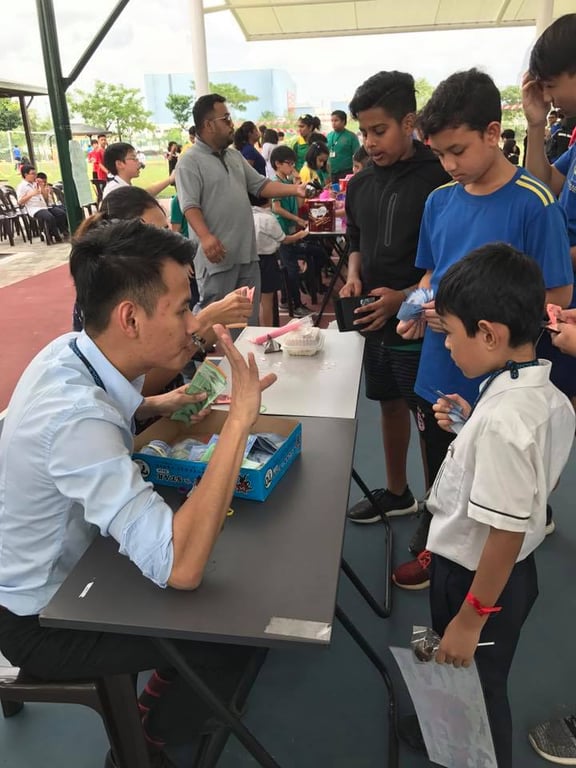 Primary APIS held a school carnival whereby  students had the chance to be 'entrepreneurs'; opening up booths to sell tasty treats and provide exciting games