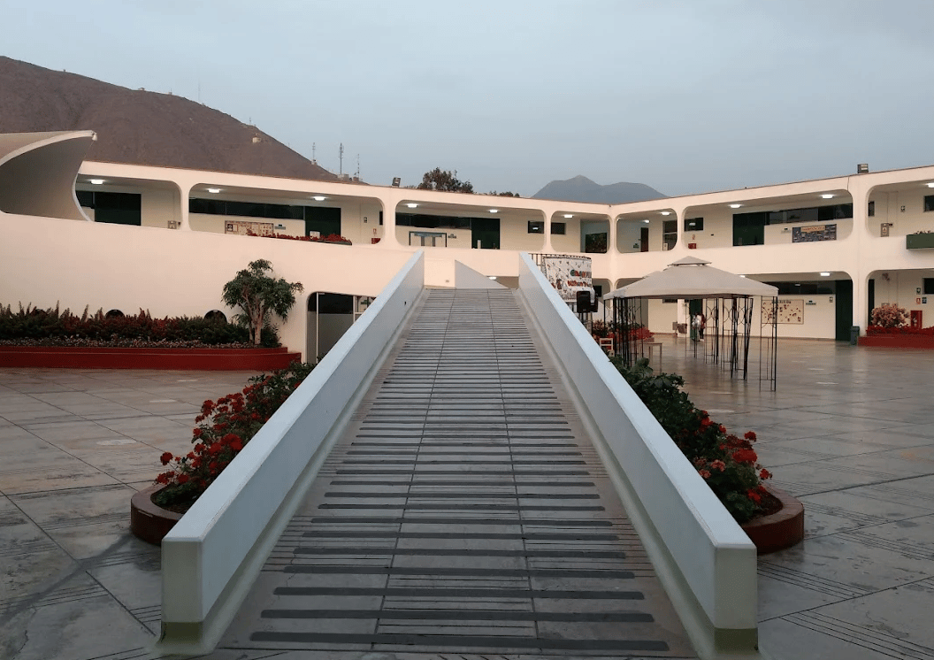 Newton College - Lima — international school in Lima, Peru