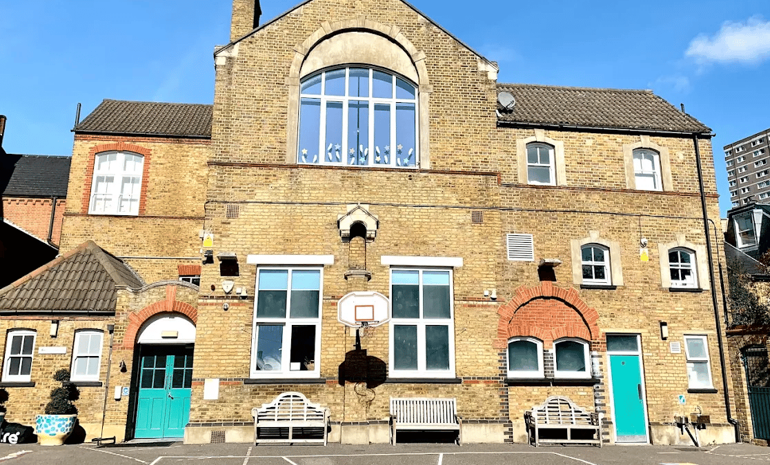 L'Ecole de Battersea — international school in London, United Kingdom