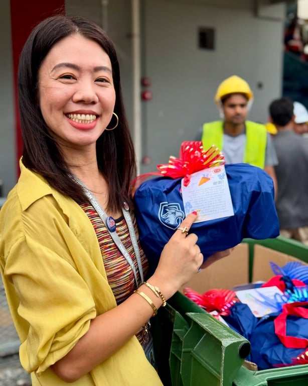 The PTA team packed goodie bags to show appreciation for the incredible hard work of over 300 migrant construction workers who built the new campus.