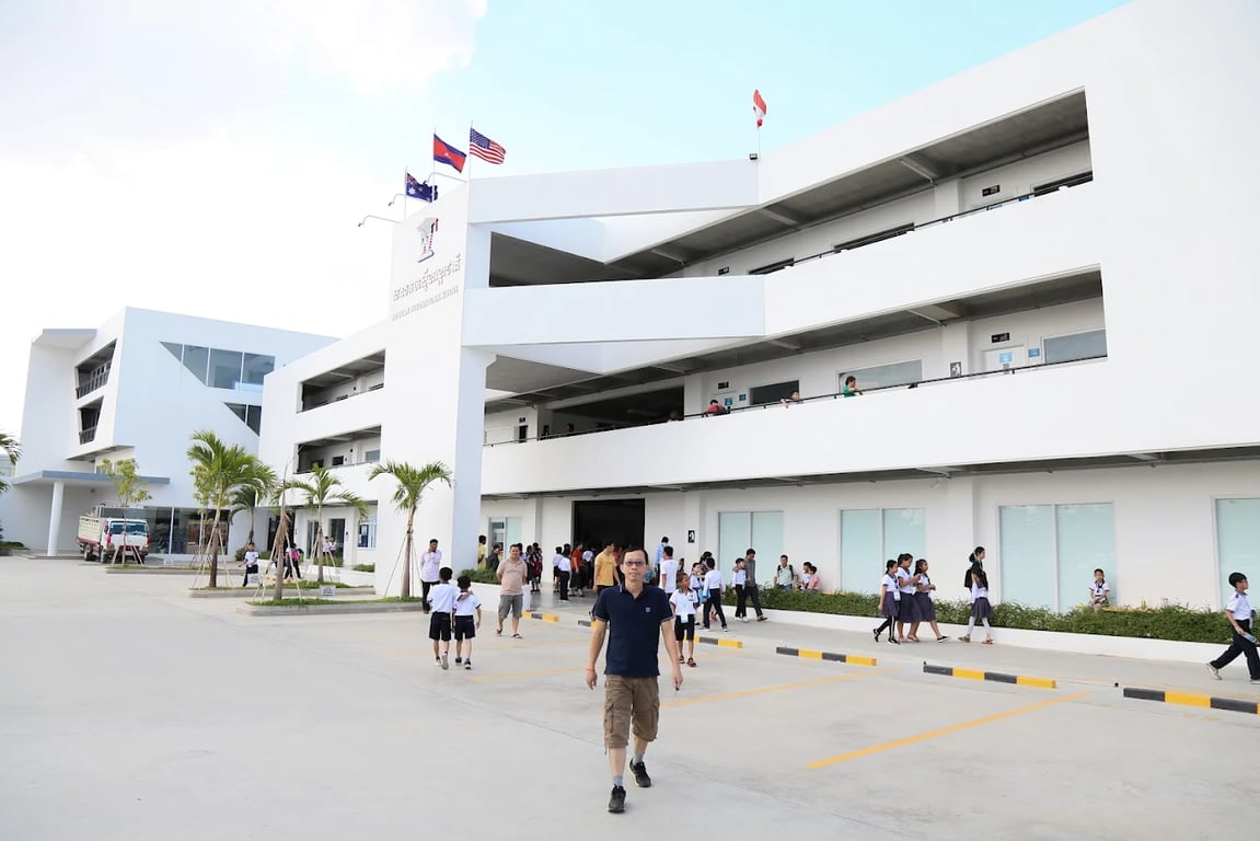 Vibrant white color of the Western International School main campus building.