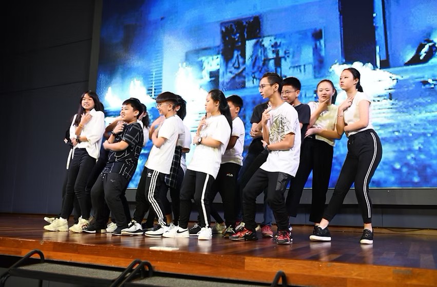 Middle school students perform a high-energy dance routine during Oakrich’s annual ‘I’ve Got Talents’ event.