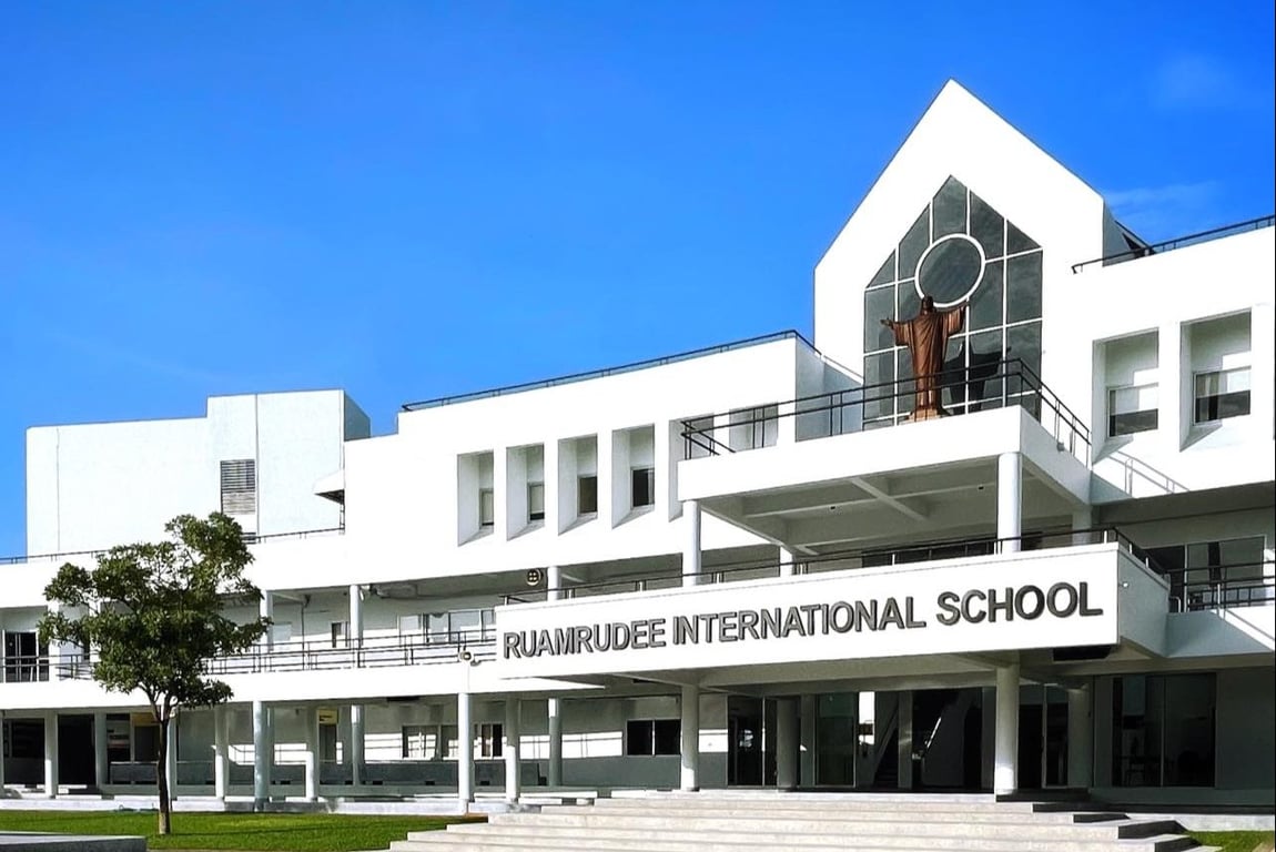 Main entrance of Ruamrudee International School.