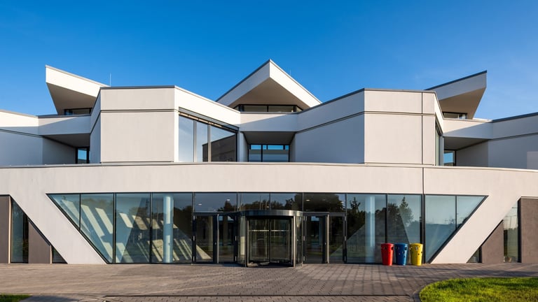 International School of Debrecen — international school in Debrecen, Hungary