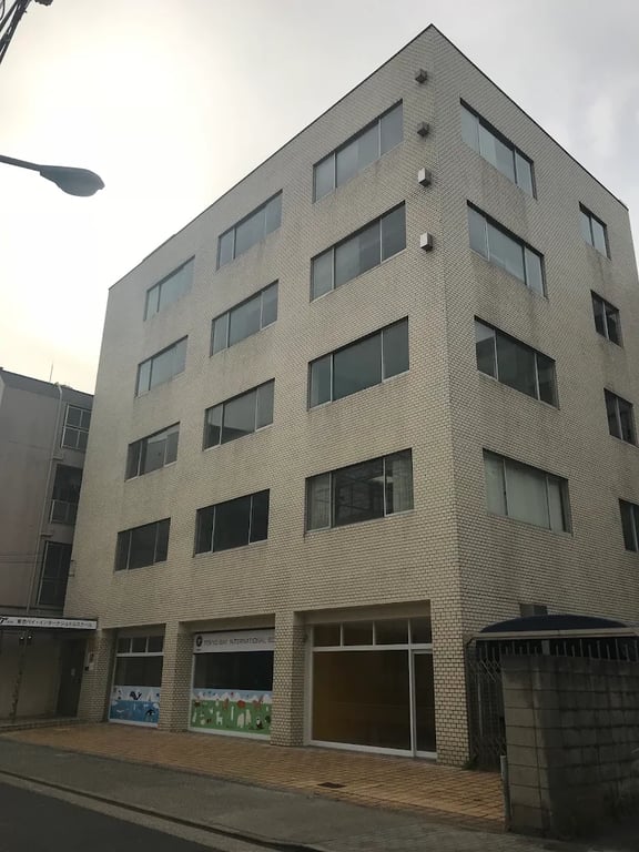 Exterior view of Tokyo Bay International School.