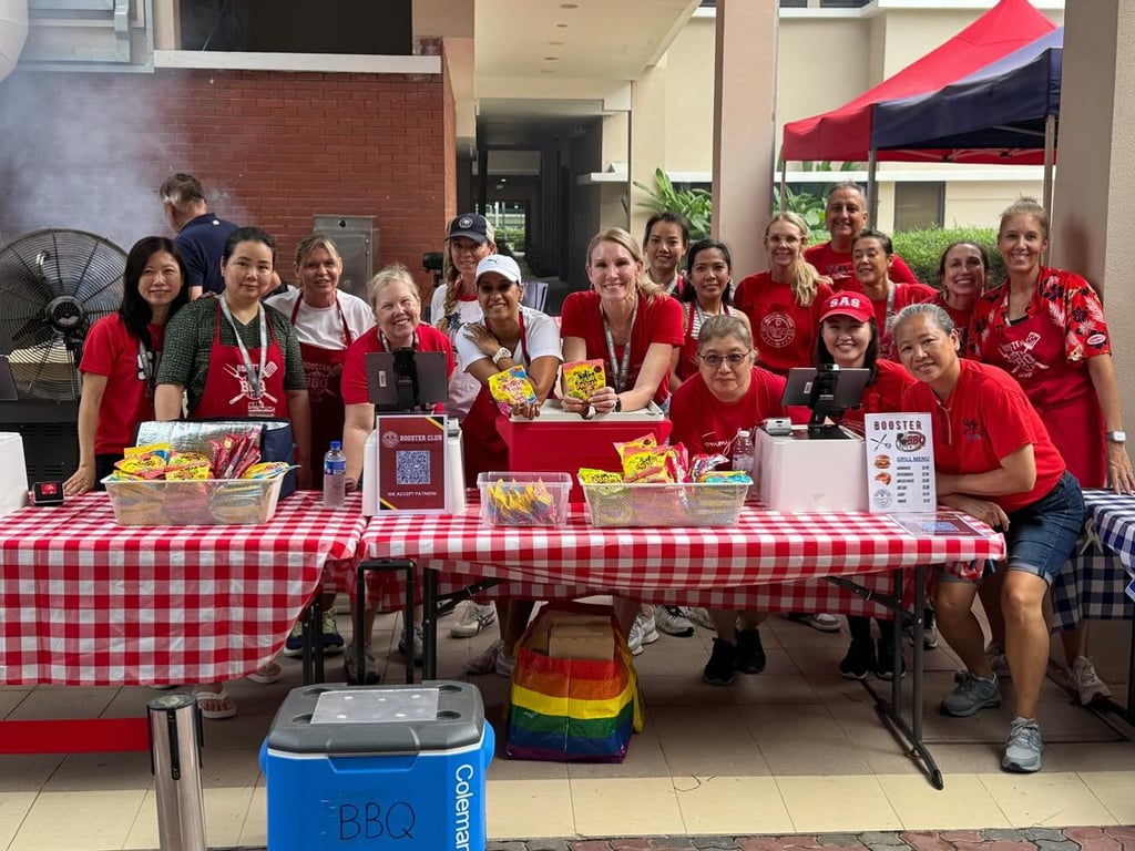 The Booster Club hosted a fundraising BBQ on the school grounds.