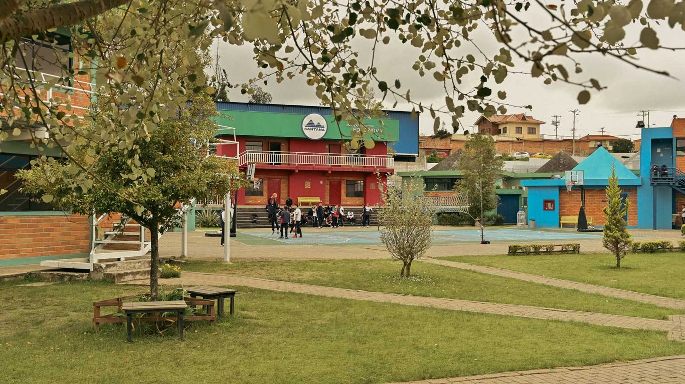Unidad Educativa Santana — international school in Cuenca, Ecuador