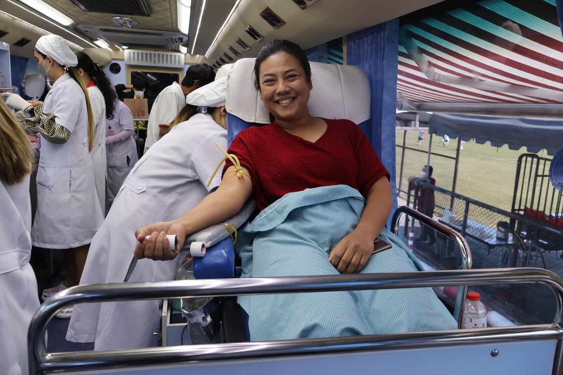 Community members participating in the Ascot blood donation event.