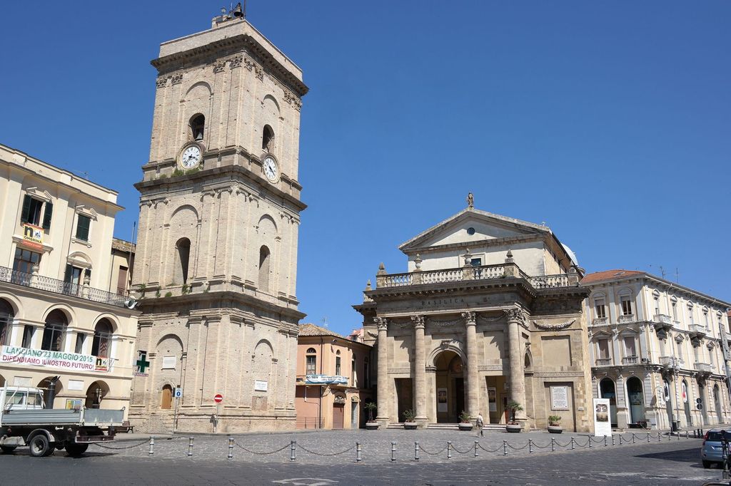 Canadian College Italy — international school in Lanciano, Italy