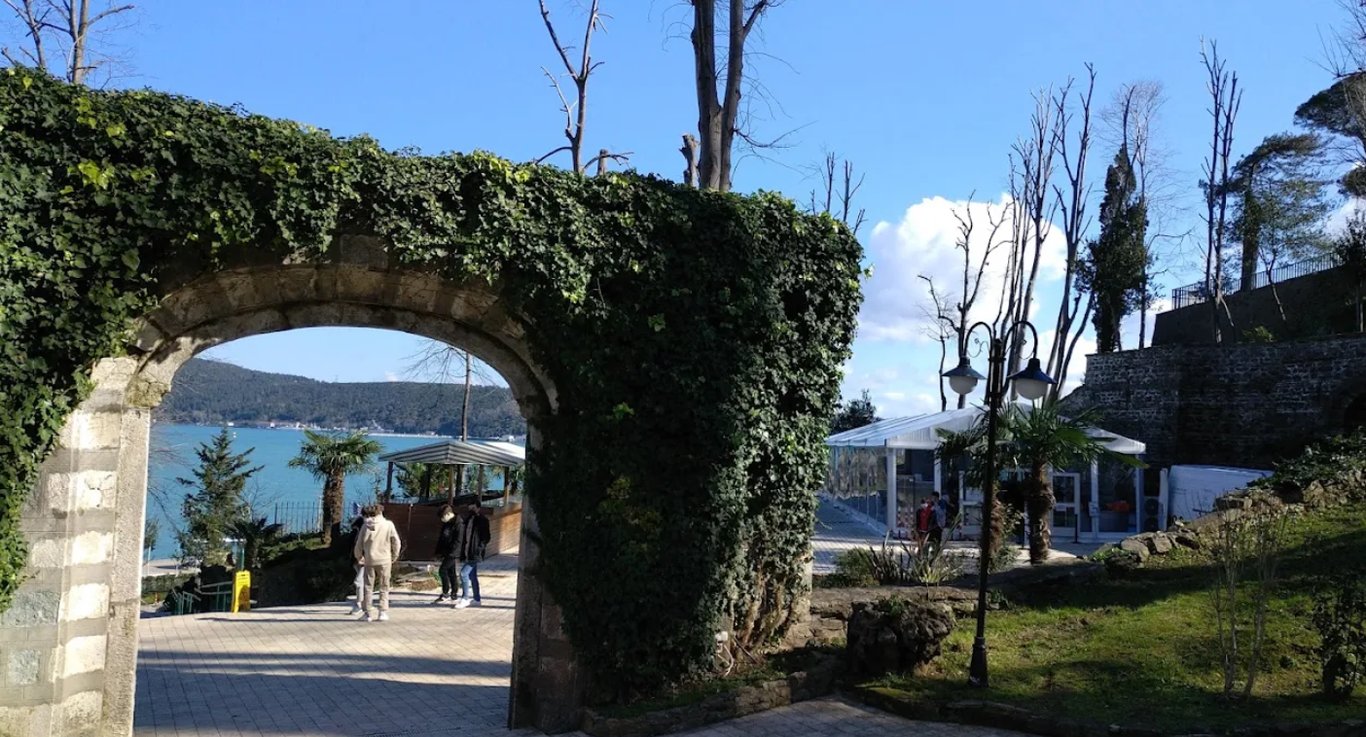 Lycee Francais Pierre Loti - Tarabya — international school in Istanbul, Turkey