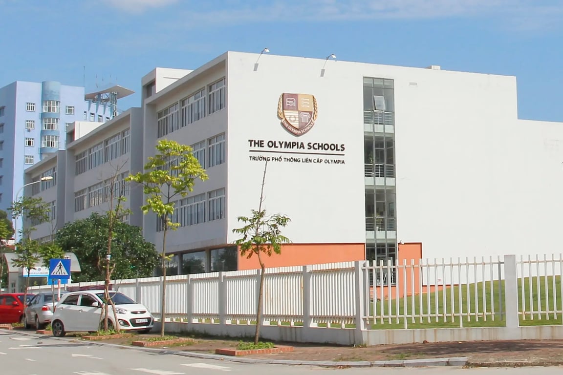Front view of The Olympia Schools campus on a sunny day.