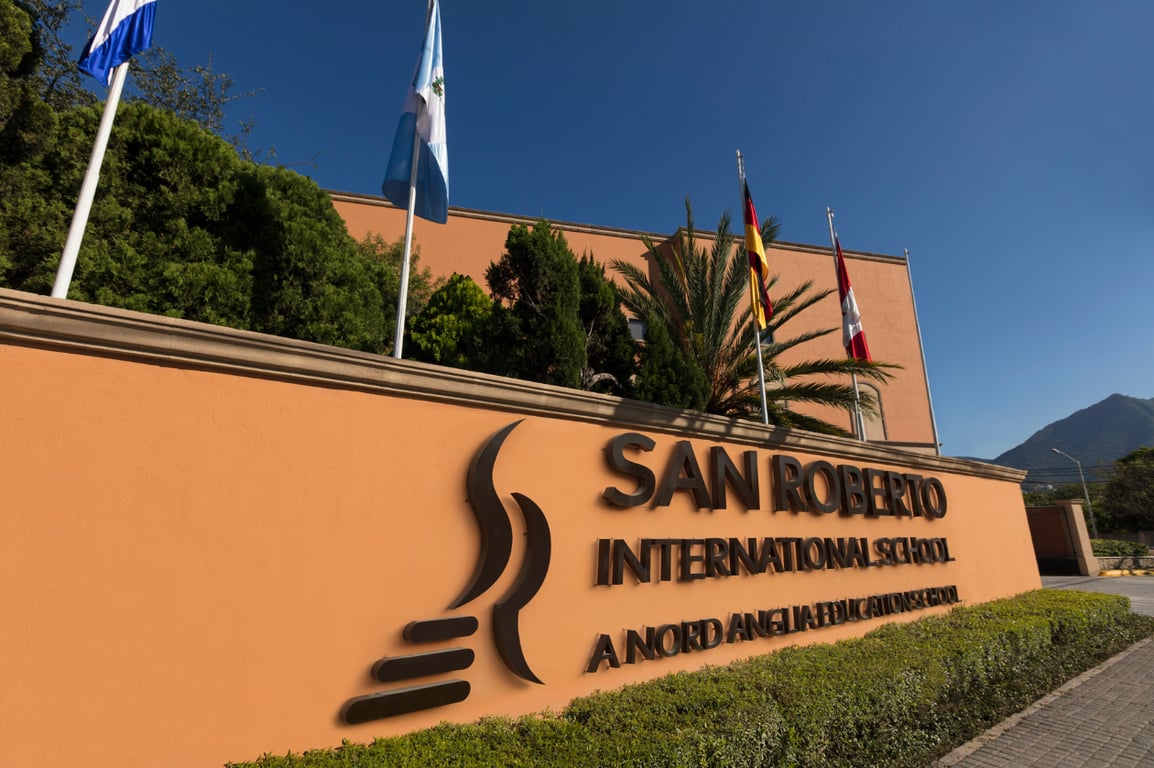 San Roberto International School - Avenida Real San Agustín — international school in Monterrey, Mexico