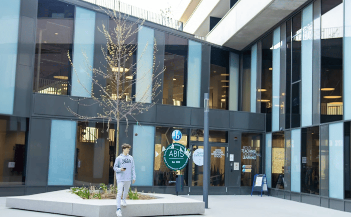 Anton Bruckner International School — international school in Linz, Austria