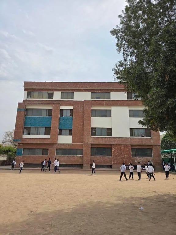 Lahore Grammar School (Multan) — international school in Multan, Pakistan