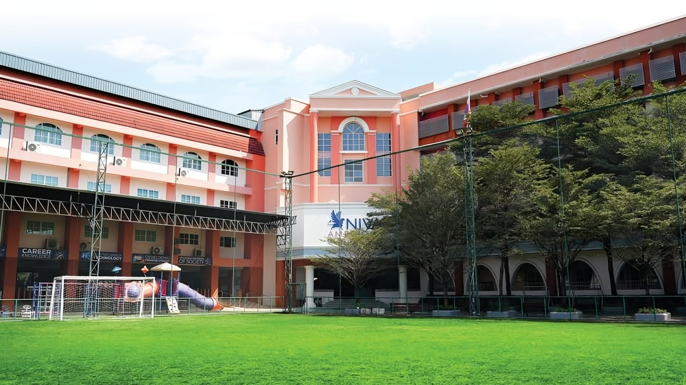 A welcoming view of the NIVA American International School campus and grounds.