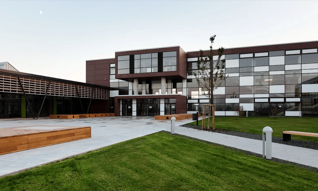 Lënster Lycée International School — international school in Luxembourg, Luxembourg