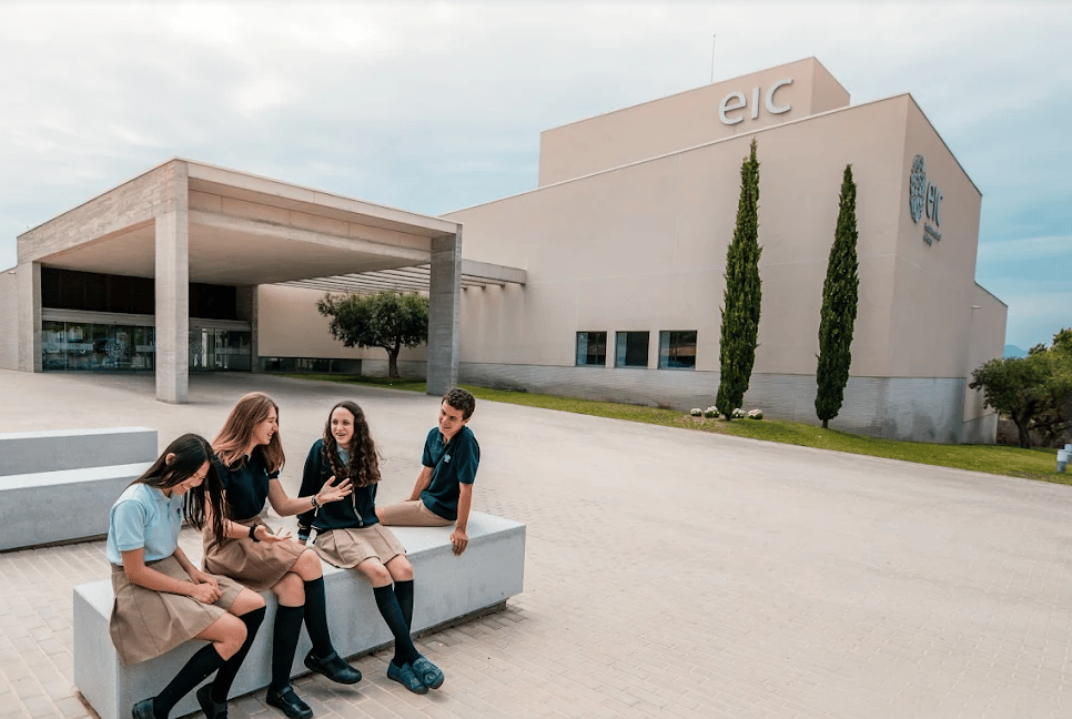 Socrates Educa International School — international school in Tarragona, Spain