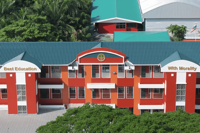 Modern's welcoming school campus.
