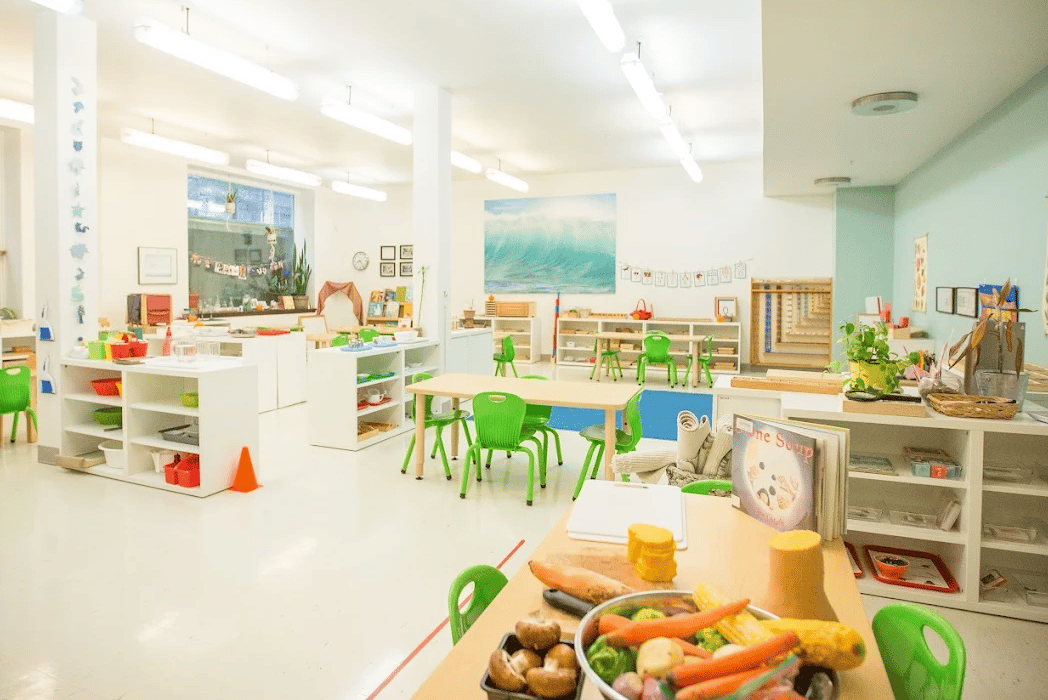 The Clover School - Midtown Campus — international school in Canada