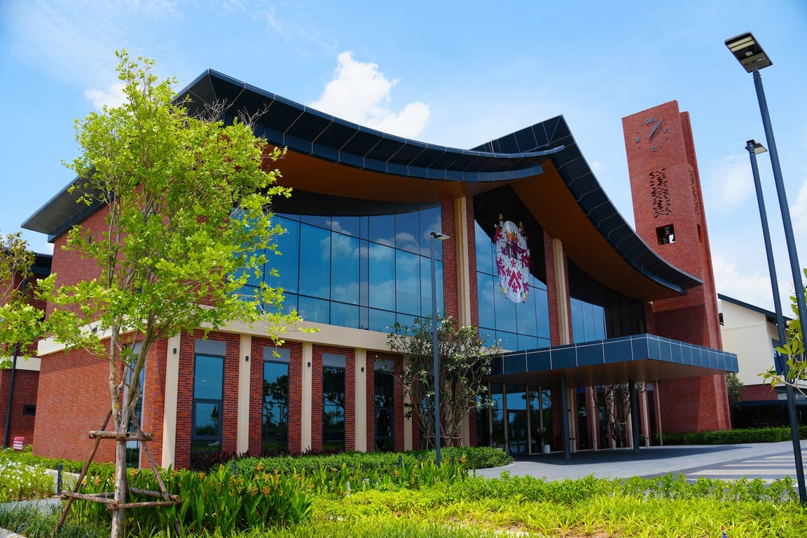 Curiosity Fridays – Discover Dulwich College Bangkok with our Head of College