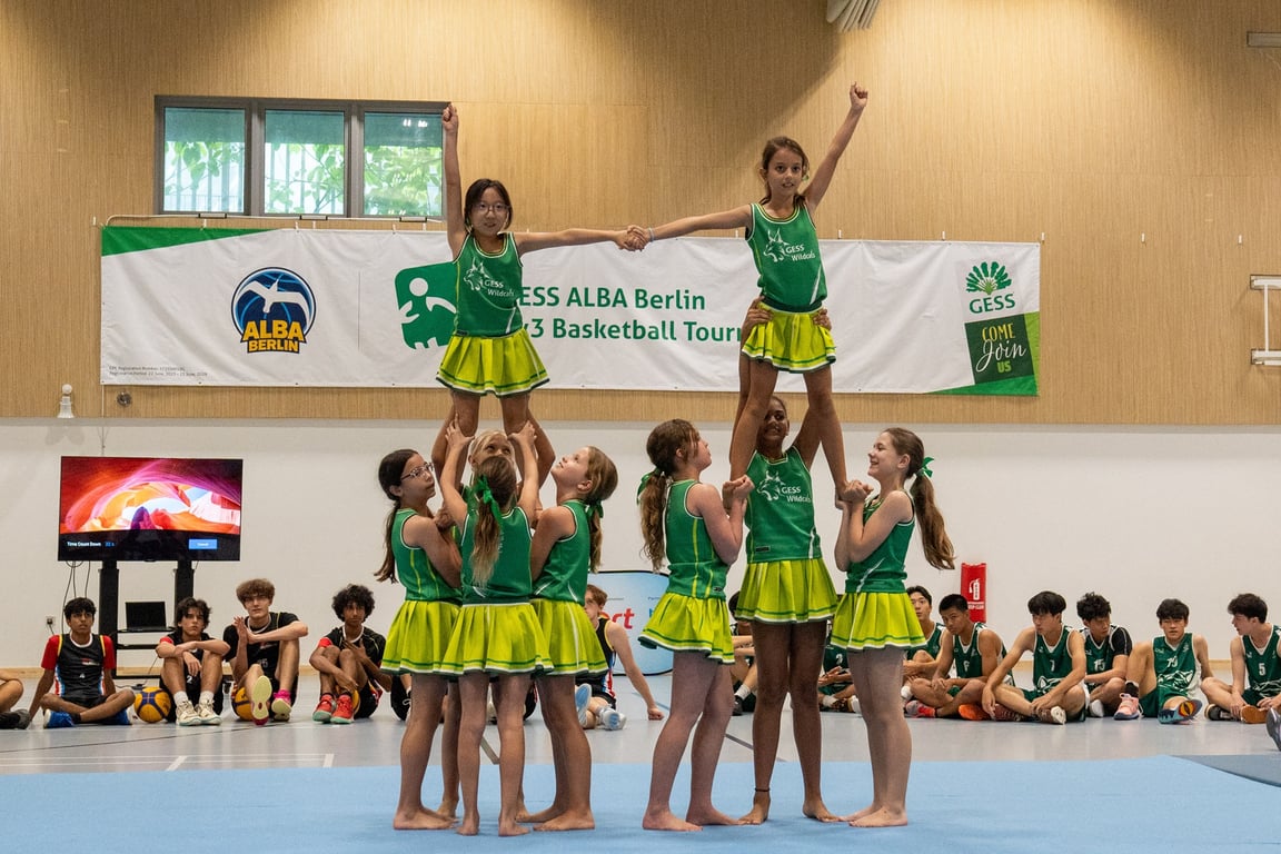 The WildCats Cheerleadig team at the annual ALBA Berlin Basketball Tournament
