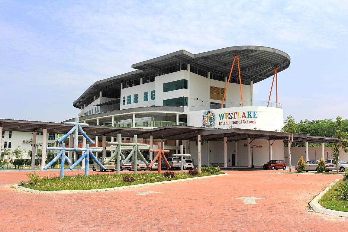 Front entrance of Westlake International School’s main academic building