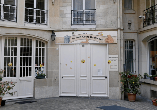 Le Petit Cours du Rocher - Rue du Rocher — international school in Paris, France