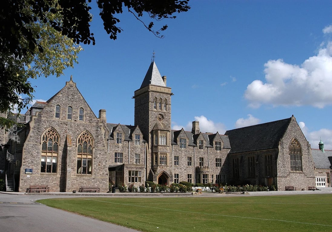 Taunton School International — international school in Taunton, United Kingdom