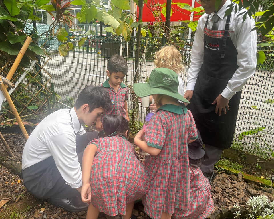 Students from EtonHouse International School Orchard have been engaging in meaningful experiences at EtonHouse International Pre-School Claymore to support their younger friends with storytelling and outdoor learning.