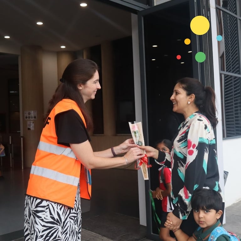 To celebrate Parents Day, staff handed out little surprise gifts to parents who dropped off their children to school