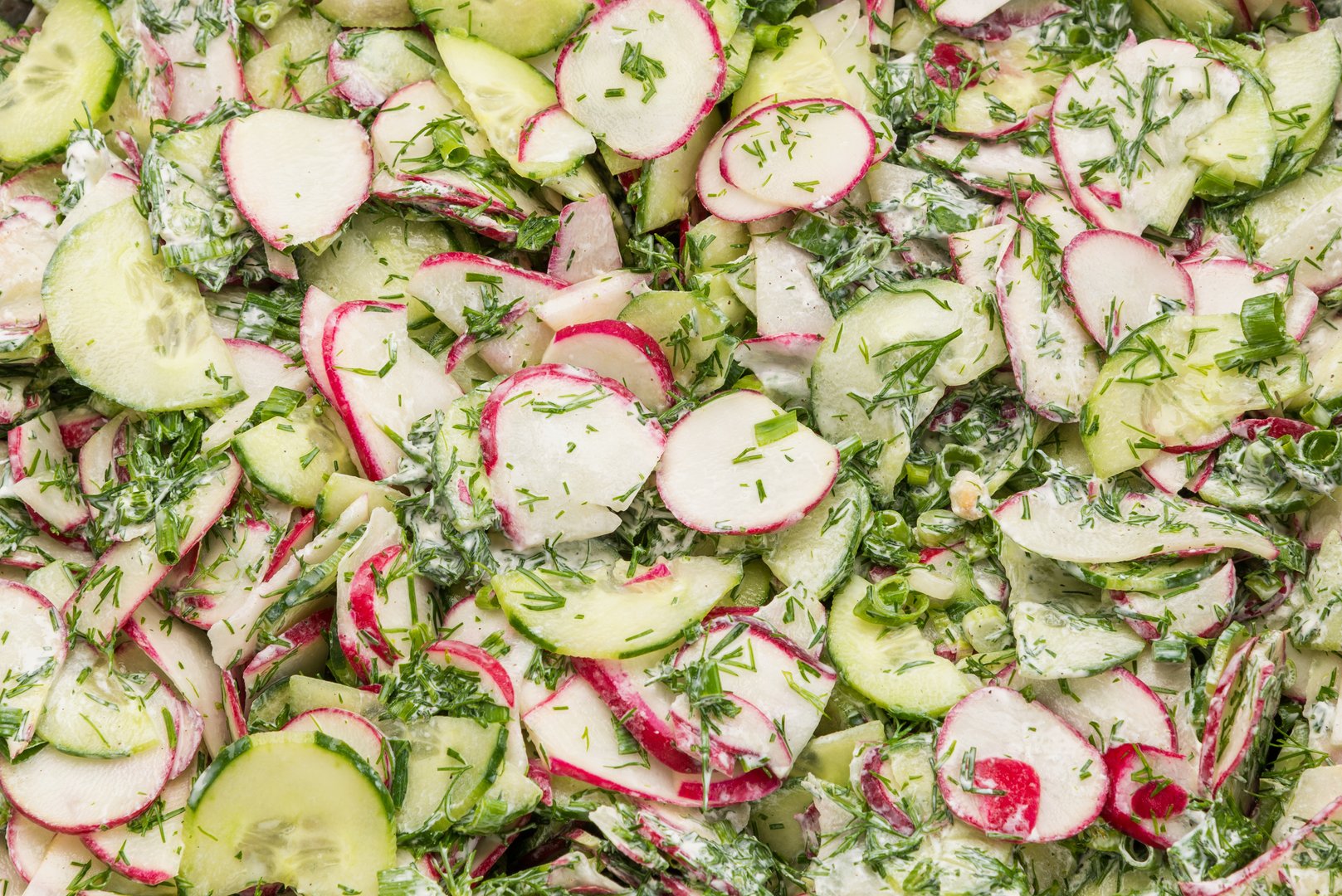 Photo Spring salad with sour cream