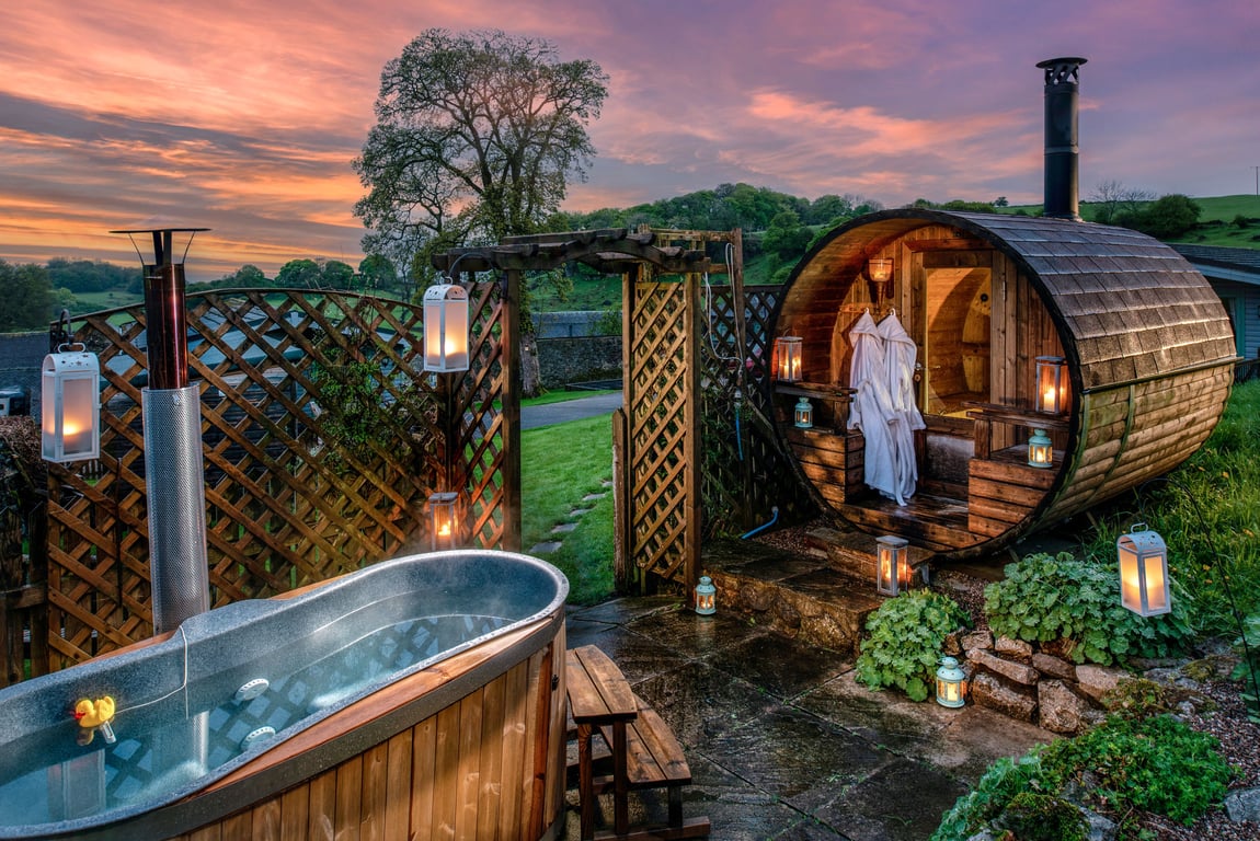 My Eco Escape | Breathtaking Romantic Stays In The UK To Visit This Valentines Day Cover | Skylark Glamping Pod 2