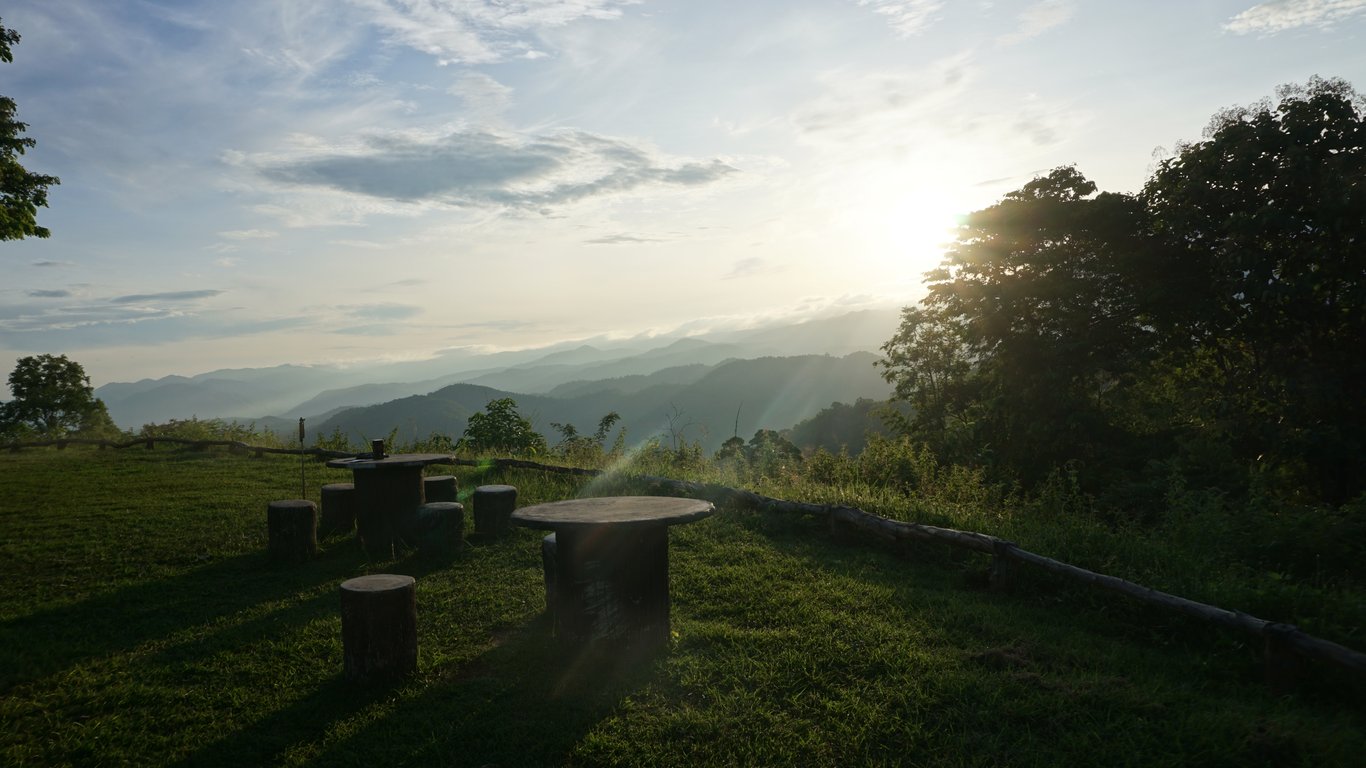 ยามเช้า พระอาทิตย์ขึ้นที่ลานชมดาว ตาดหมอก