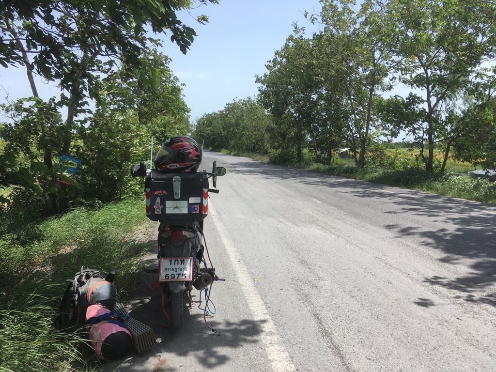 ที่เสนา กำลังเดินทางไปลพบุรี