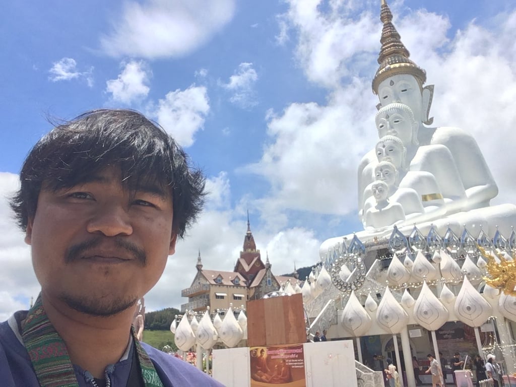 ว้ดผาซ่อนแก้ว